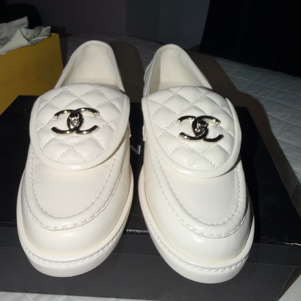 CHANEL Cream Quilted Loafers with Logo